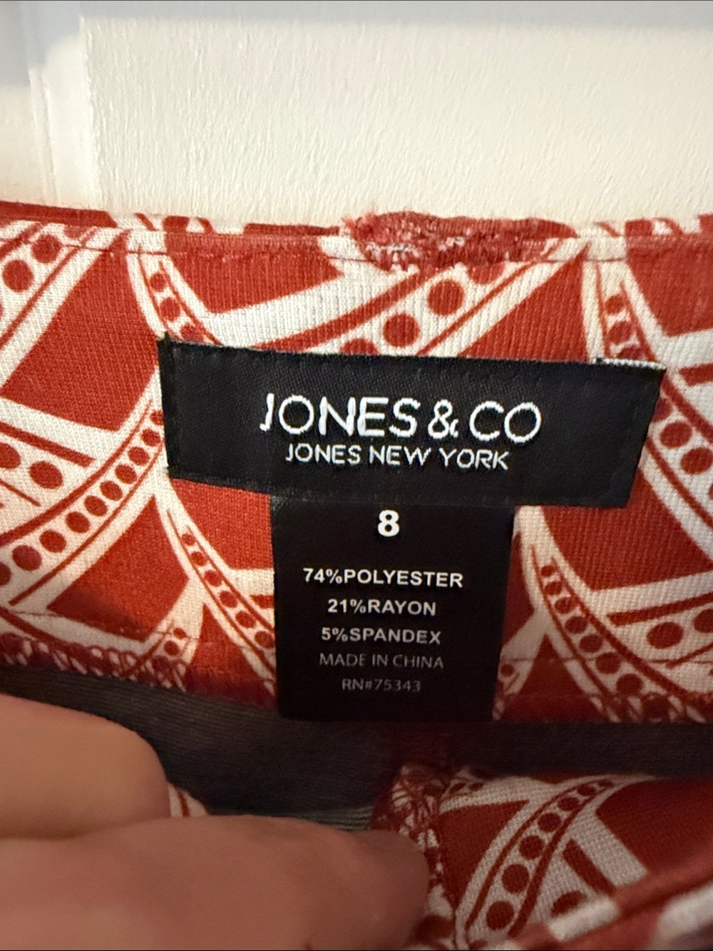 Jones New York Geometric Ponte Cropped Straight Leg Pants - Rust/White Size 8 - Picture 2 of 5